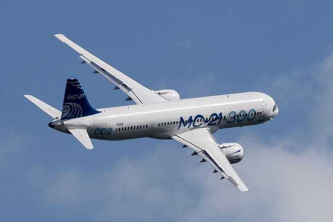 The Irkut MC-21-300 is made of novel materials such as composite from vacuum infusion.