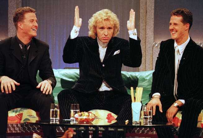 Thomas Gottschalk, here in October 1998 with Ralf and Michael Schumacher, will return this year and next with 