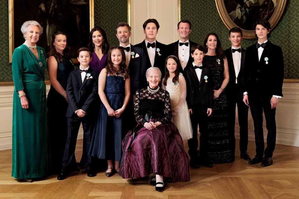 A family photo of the Danish royal family on the occasion of the Queen's Jubilee