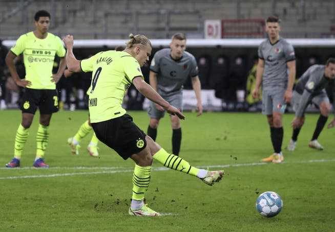 Erling Haaland verkürzt auf 1:2 – doch Dortmunds Ausscheiden aus dem DFB-Cup kann der Norweger nicht verhindern.
