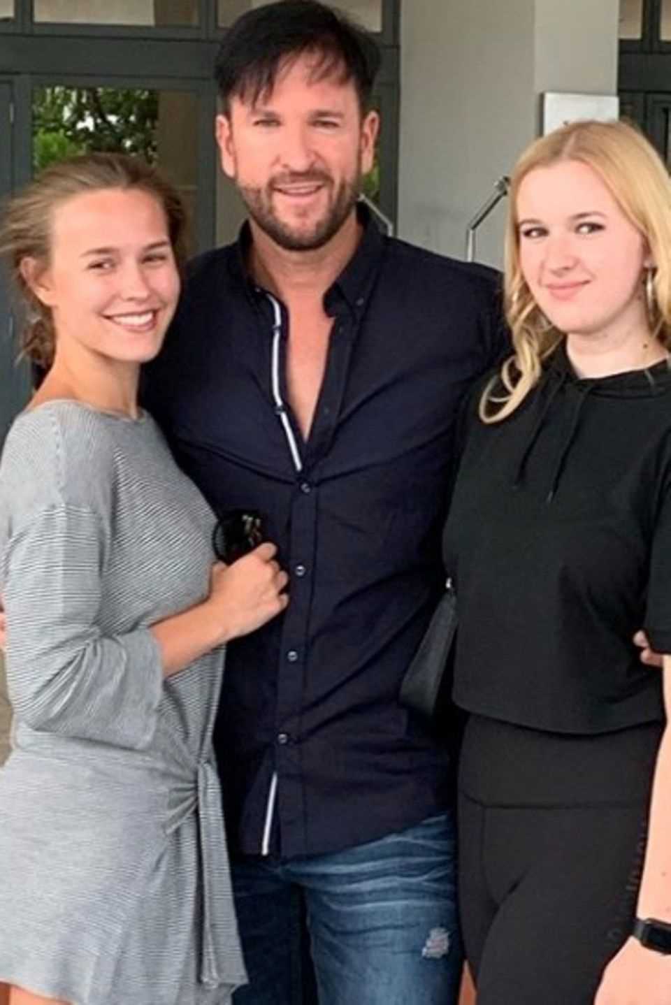 Michael Wendler with his daughter Adeline Norberg and his girlfriend Laura Müller
