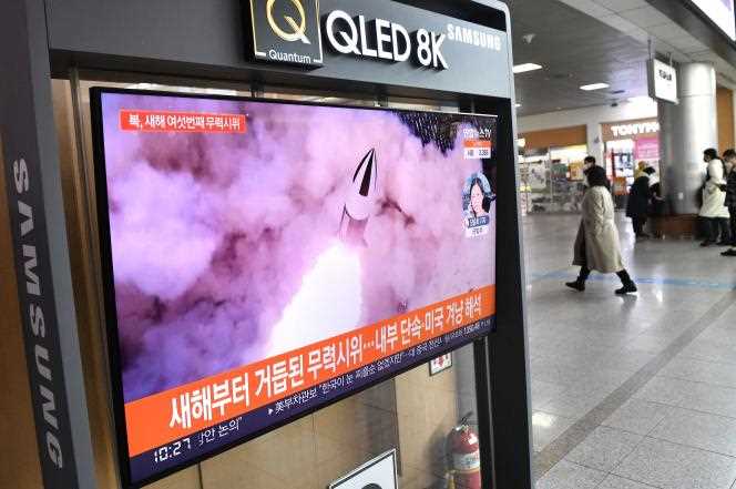 A TV screen at a train station in Seoul on January 27, 2022 shows a missile launch by North Korea.