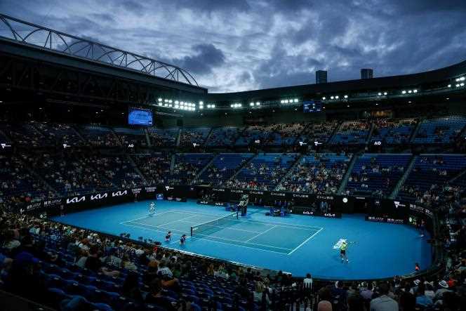 It took 2:38 hours for the German Alexander Zverev to beat his compatriot Daniel Altmaier in three sets, Monday, January 17, in Melbourne.