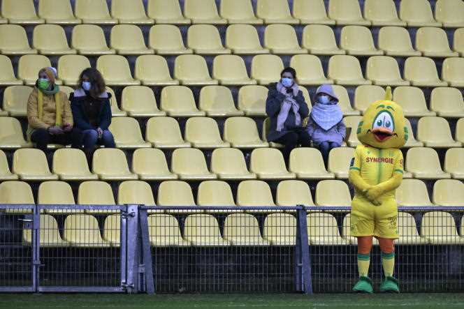 Spectators await the start of the Ligue 1 match between Nantes and Monaco, in Nantes, on January 9, 2022.