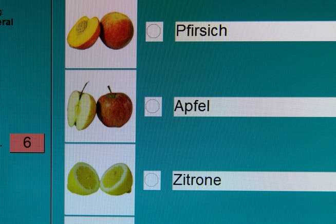 Riecht der Apfel auch tatsächlich nach Apfel? Das Vorgehen in der Riechsprechstunde folgt einer Systematik, damit später Vergleiche möglich sind.