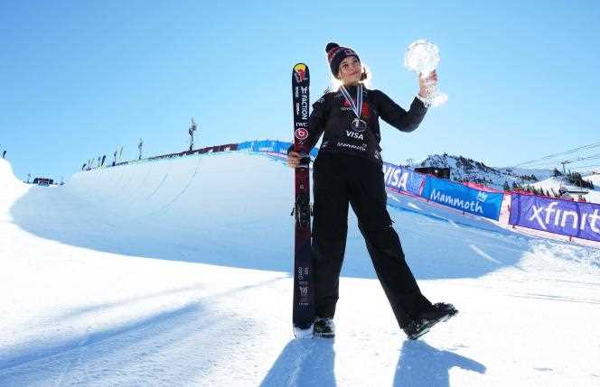 Chinese skier Eileen Gu during her victory in the halfpipe event at the Toyota US Grand Prix in Mammoth (United States), January 8, 2022.