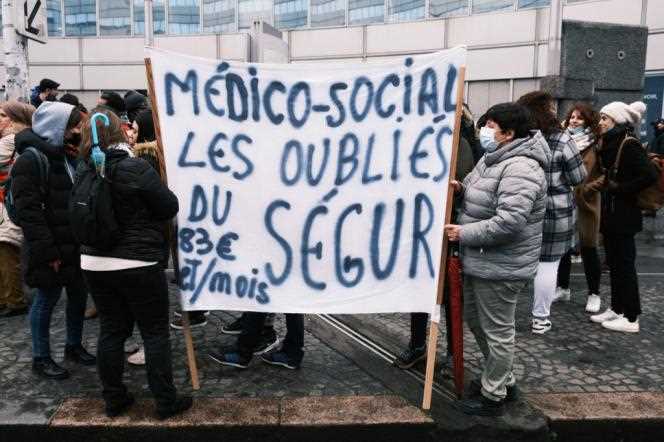 Demonstration by employees of the medico-social sector, in Paris, on February 1, 2022.