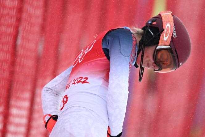 The American Mikaela Shiffrin, shortly after having straddled during the slalom of the alpine combined of the Olympic Games, Thursday February 17, in Yanqing (China).