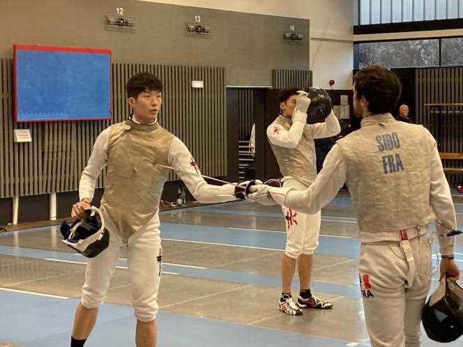 Individual Olympic foil champion Cheung Ka Long trains at Insep against Frenchman Alexandre Sido on February 7 in Paris.