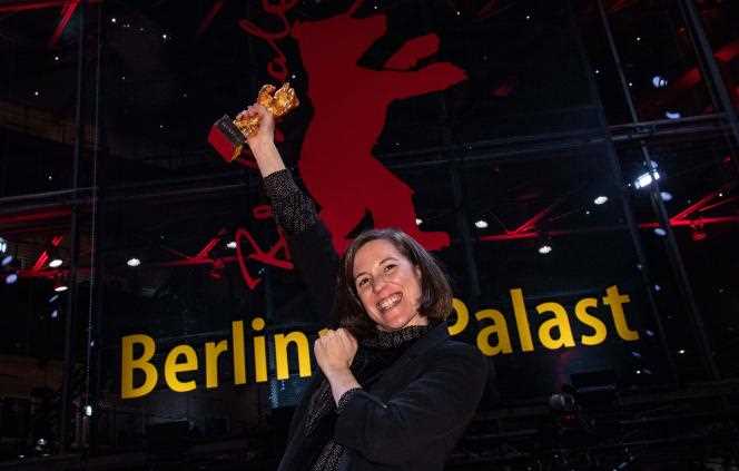 Director Carla Simon receives the Golden Bear for her film 
