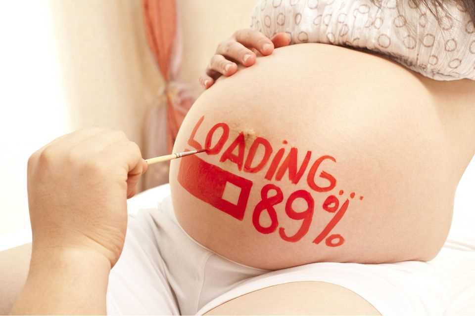 Paint baby bump: loading indicator on baby bump