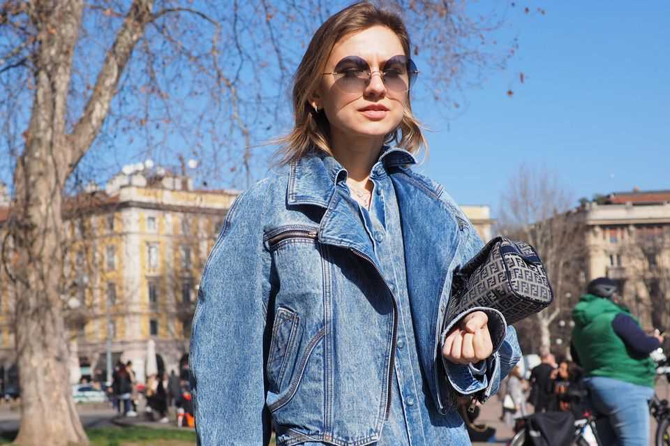 New looks from the old days: complete denim look