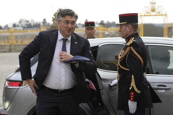 Croatian Prime Minister Plenkovic on his arrival in Versailles.