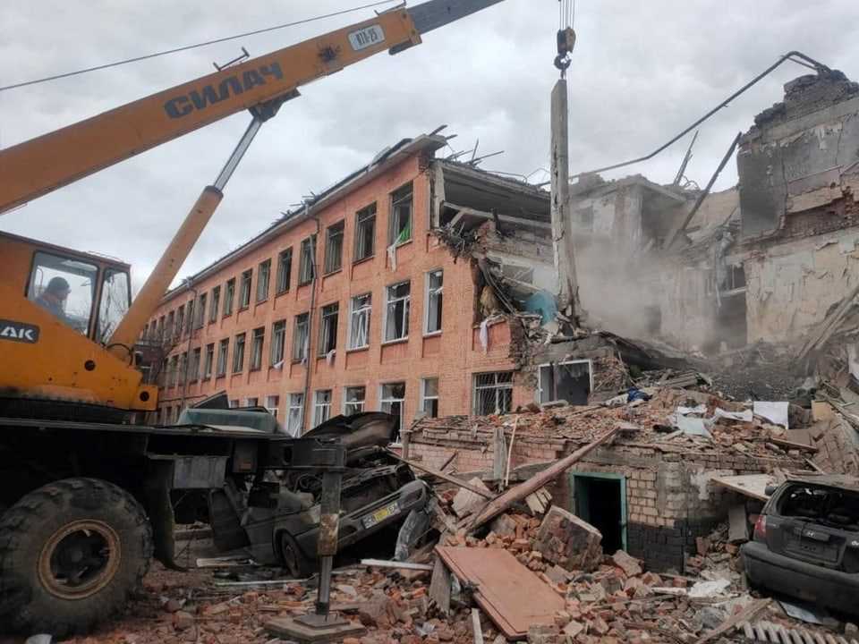 School in Chernihiv lies in ruins.