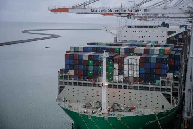 The container ship 