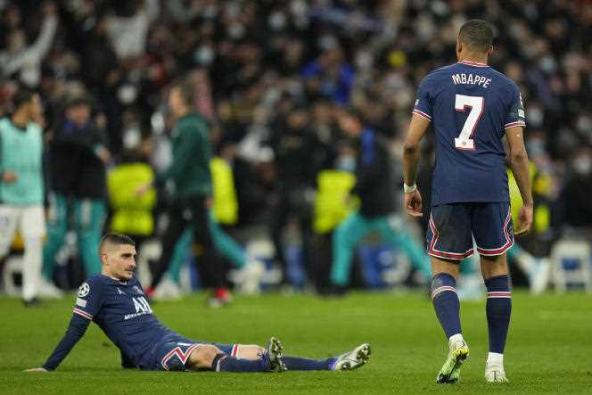 Kylian Mbappé and Marco Verratti after their defeat in the knockout stages of the Champions League against Real Madrid, at the Santiago-Bernabeu stadium in Madrid, March 9, 2022.