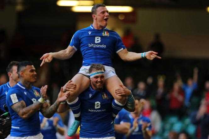 The Italians have finally won a game in the Six Nations Tournament, winning 22-21 in Cardiff.