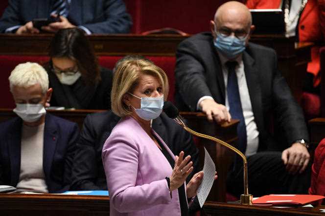 The Minister Delegate for Autonomy, Brigitte Bourguignon, at the National Assembly, February 1, 2022.