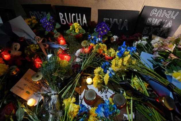 Un rassemblement le 4 avril à Yerevan en Arménie, devant l’ambassade d’Ukraine, pour honorer les morts de Boutcha. 