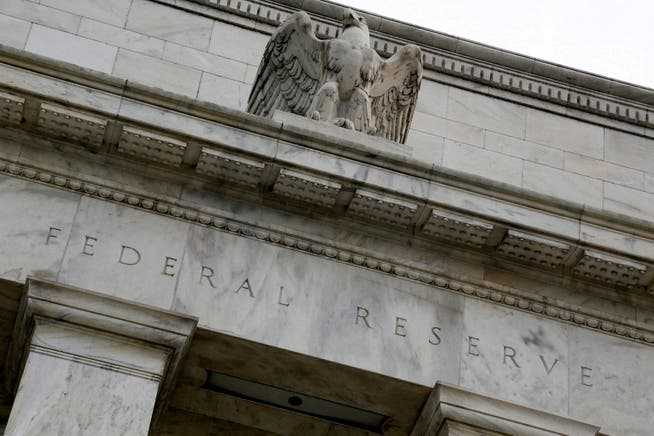 Ein Adler ziert das Gebäude der Fed in Washington (Aufnahme vom 31. Juli 2013).