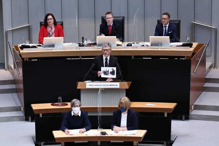 Andri Melnik, here as a speaker in the Berlin House of Representatives on March 10, 2022.