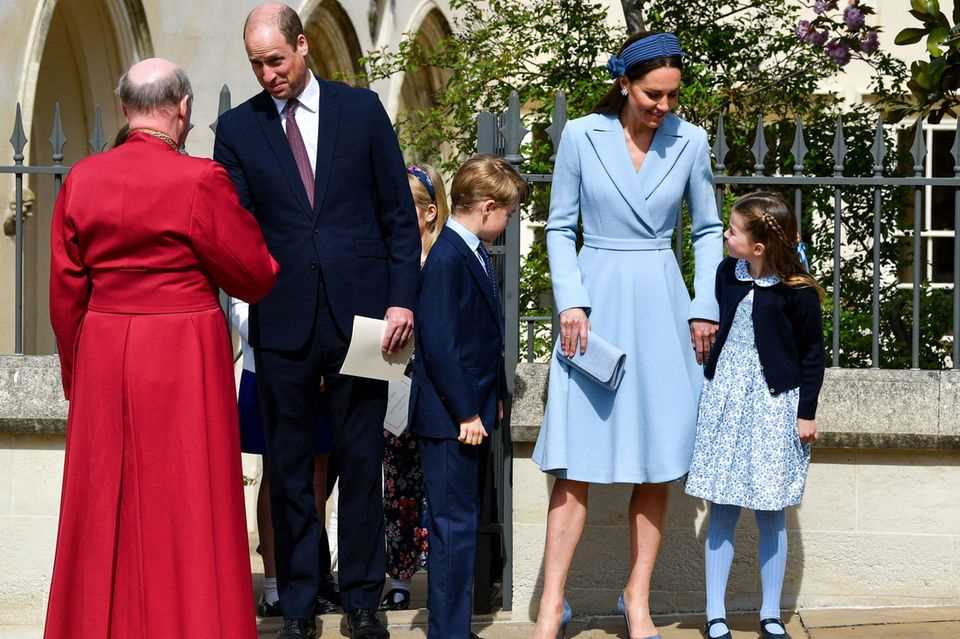 Princess Charlotte wants to tell mom Kate it's time to go.