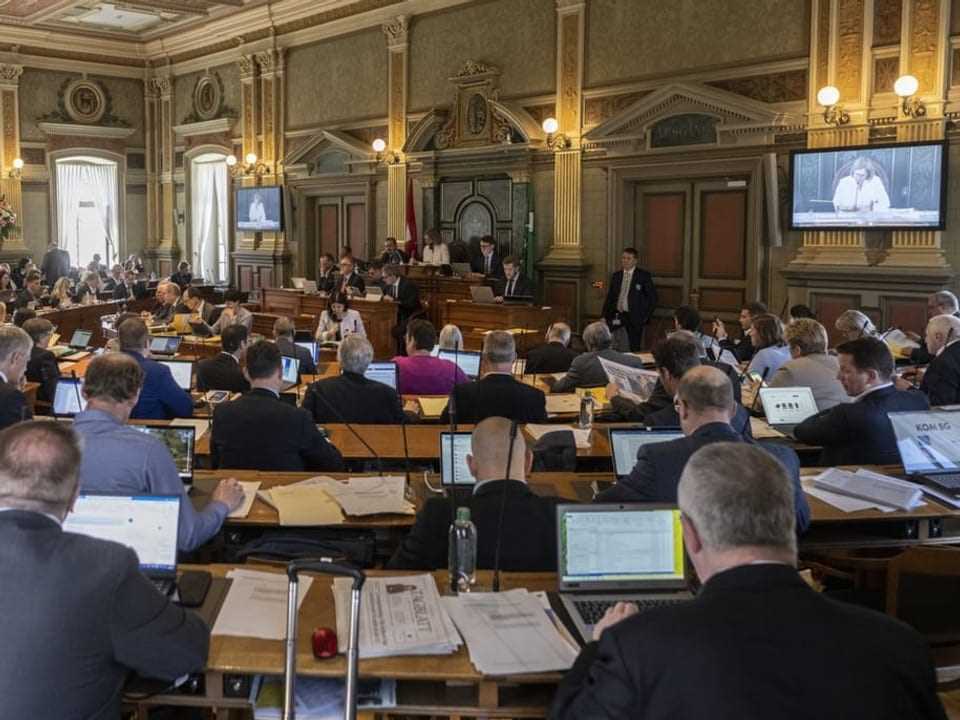 April session of the cantonal council of St. Gallen