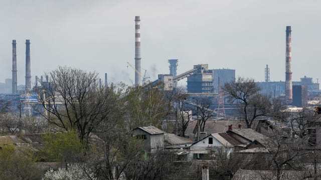 Blick auf das Asow-Stahlwerk in Mariupol