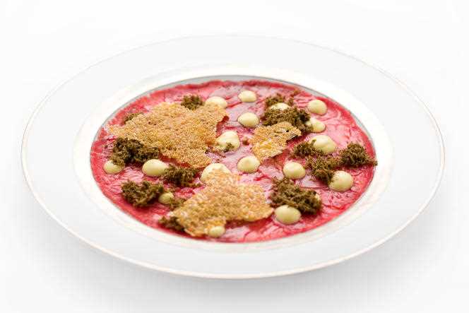 Specialty (necessarily) of the house: the carpaccio, here with truffles.