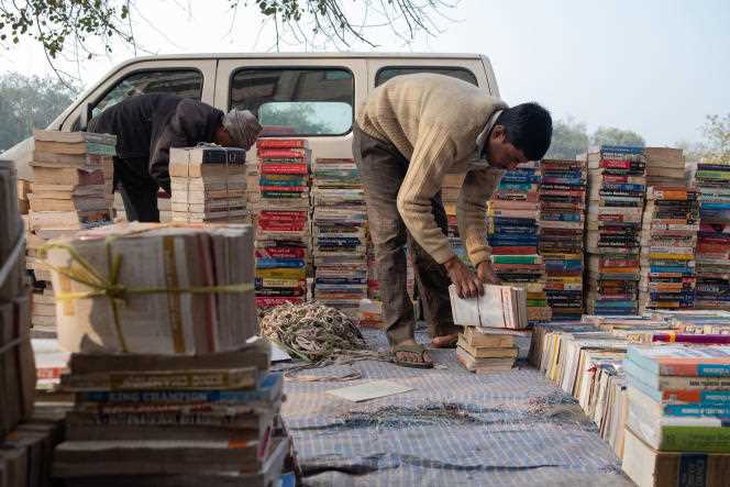 A mobile bookstore in New Delhi in 2019.