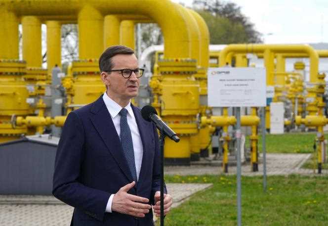 Polish Prime Minister Mateusz Morawiecki during a statement to the press on the stoppage of Russian gas supplies to Poland, in Rembelszczyzna (Poland), April 27, 2022. 
