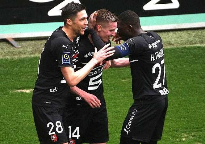 Rennais Jonas Martin, Benjamin Bourigeaud and Hamari Traoré (from left to right) during the 31st day of Ligue 1, at the Auguste-Delaune stadium in Reims, April 9, 2022.