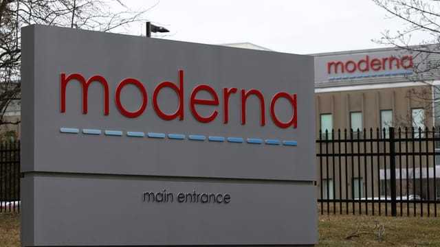 The Moderna logo is shown.
