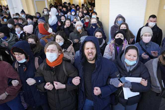 During an action to protest against Russia's attack on Ukraine, in Saint Petersburg on February 27, 2022. 