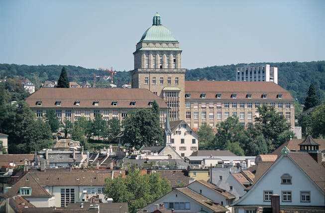 Das Hauptgebäude der Universität im Zentrum von Zürich.