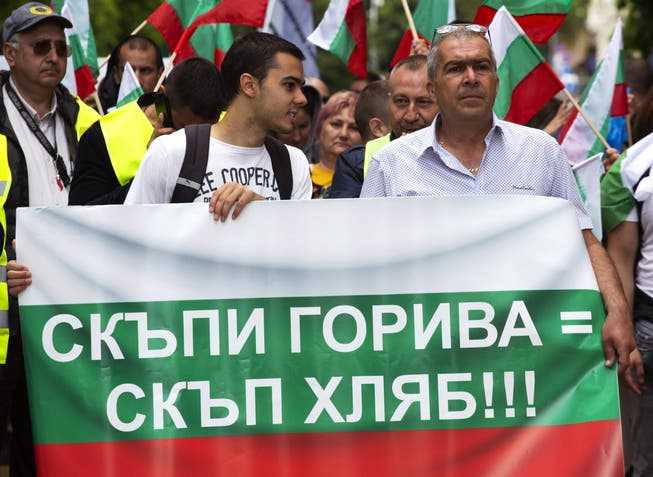 Demonstranten in Bulgarien protestieren gegen die hohen Energiepreise. In dem osteuropäischen Land betrug die Inflation im April über 20 Prozent.