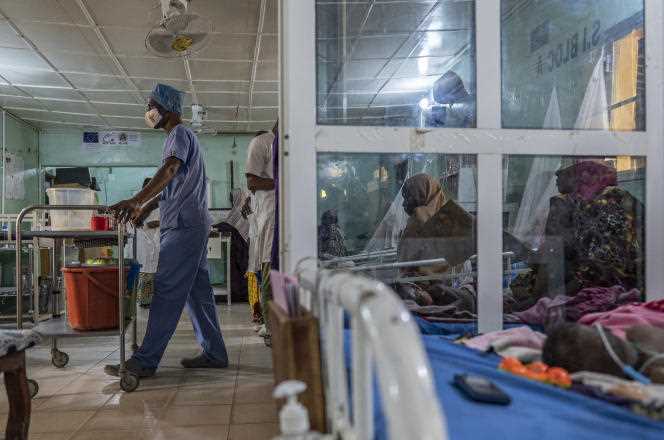 The therapeutic nutritional unit of the Chad-China hospital is saturated in May 2022. It manages urgent cases of severe acute malnutrition in N'Djamena.