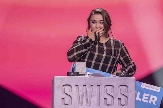 In the morning Joya Marleen was still taking her Matura exam, in the evening she won the coveted concrete block of the Swiss Music Awards three times.