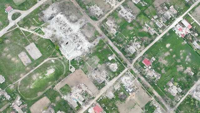 Luftbild von Zerstörung in Oleksandriwka