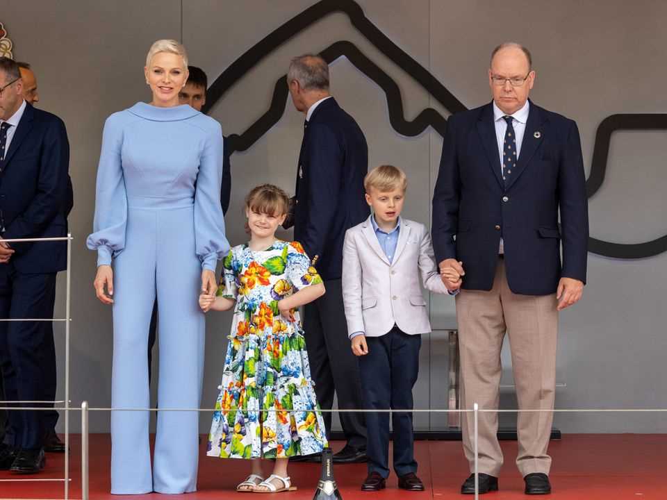 Princess Charlene poses with her family at the Monaco Grand Prix