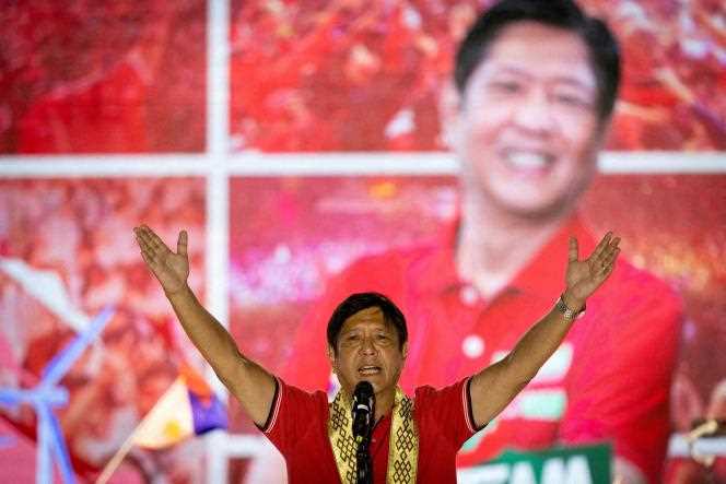 Philippine presidential candidate Bongbong Marcos in Lipa, Batangas province, April 20, 2022.