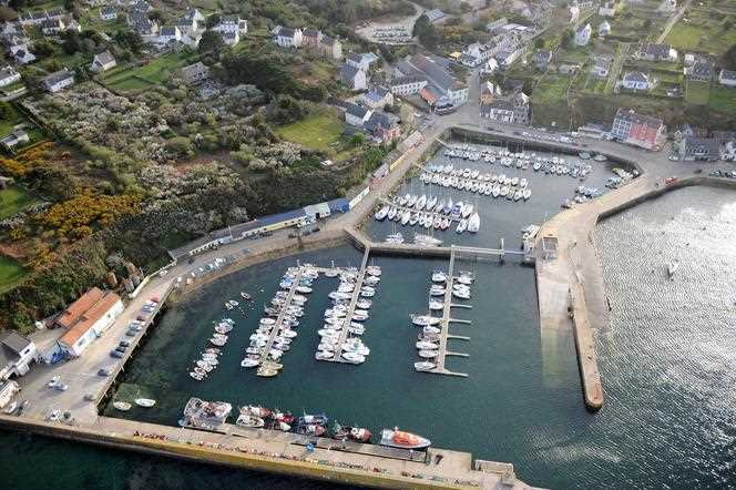Aerial view of Port-Tudy, on the island of Groix (Morbihan), in 2009.