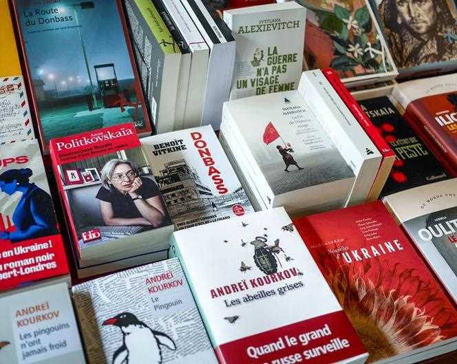On a table in the center of the Librairie du Globe, specializing in works on Russia, in Paris (3rd), on May 3.