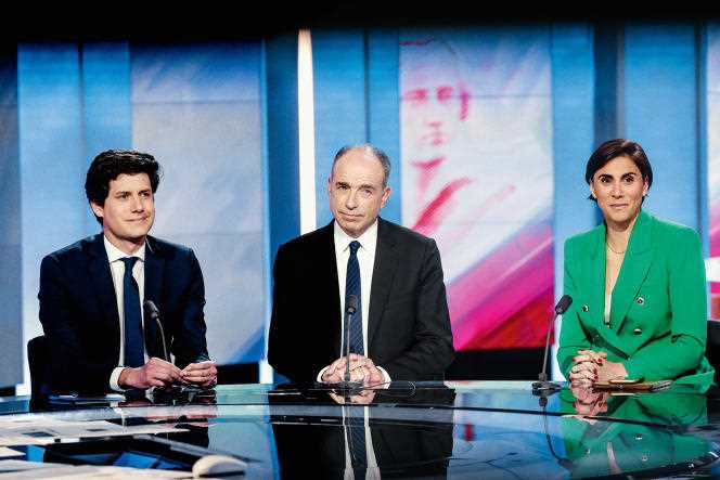 Julien Denormandie, Jean François Copé and Laure Lavalette during the election evening of the second round of the 2022 presidential election, on the sets of France Television, Sunday April 21.