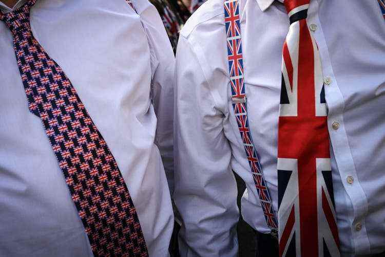 The British Union Jack is omnipresent at the street party - also on ties or suspenders.