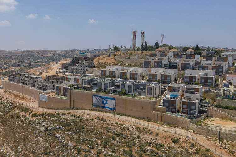 Around half a million Jewish settlers live in the occupied West Bank.  Unlike the Palestinians, they are subject to Israeli civil and criminal law. 