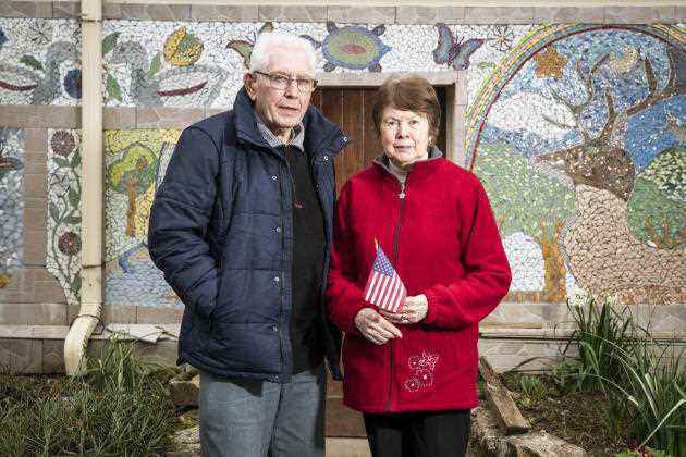 Jean-Claude and Yvonne Le Broc, former emigrants to the United States, at home in Faouët (Morbihan), February 23, 2022.
