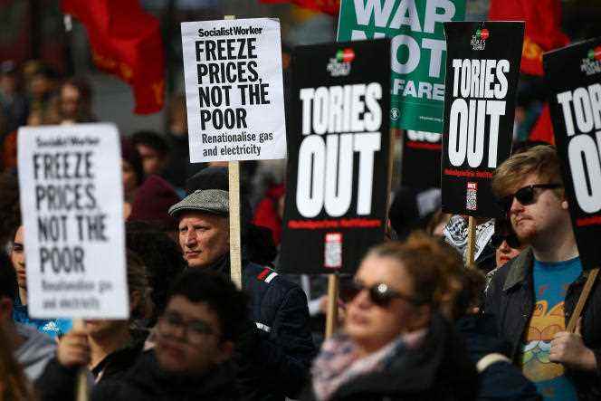 Demonstration against the increase in the cost of living, in London on April 2.