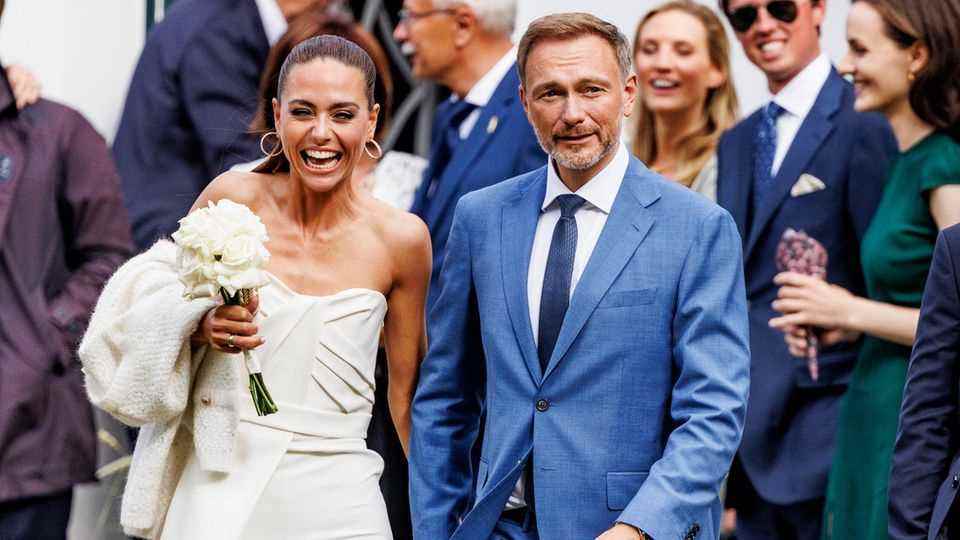 Christian Lindner + Franca Lehfeldt: impressions of their civil wedding