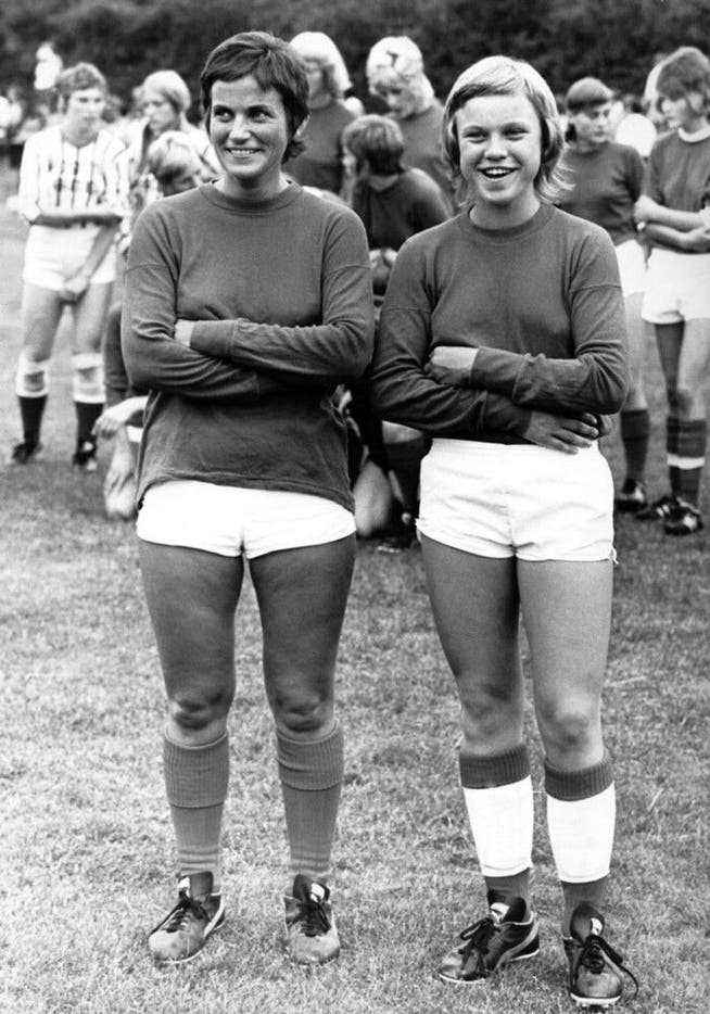 Susanne Augustesen (right) with her Danish teammate Helene Hansen.